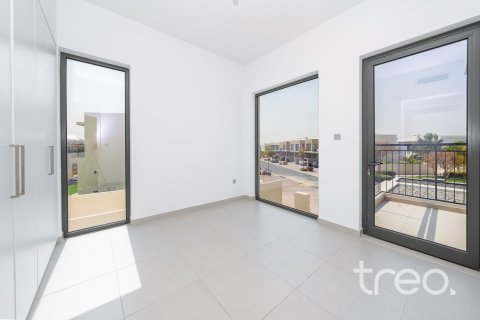 Townhouse in Arabian Ranches 2, Dubai 4 bedrooms, 199.09 sq.m. № 123646 - photo 7