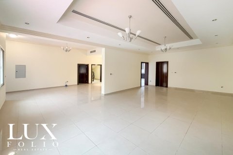 Villa in Al Barsha 1, Al Barsha, Dubai 5 bedrooms, 354 sq.m. № 46461 - photo 9