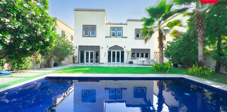 فيلا في Jumeirah Park, دبي 3 غرف نوم, 657.4 م² رقم 48967