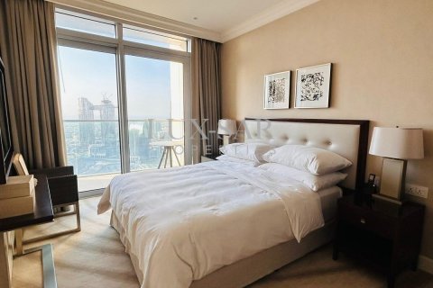 Apartment in The Address Residence Fountain Views, Downtown Dubai (Downtown Burj Dubai), Dubai 3 bedrooms, 207.8 sq.m. № 37335 - photo 12