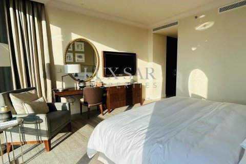 Apartment in The Address Residence Fountain Views, Downtown Dubai (Downtown Burj Dubai), Dubai 3 bedrooms, 207.8 sq.m. № 37335 - photo 9