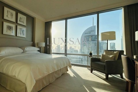 Apartment in The Address Residence Fountain Views, Downtown Dubai (Downtown Burj Dubai), Dubai 3 bedrooms, 207.8 sq.m. № 37335 - photo 11