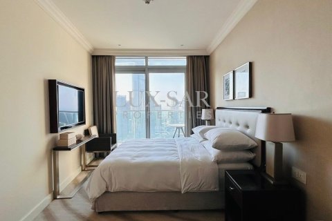 Apartment in The Address Residence Fountain Views, Downtown Dubai (Downtown Burj Dubai), Dubai 3 bedrooms, 207.8 sq.m. № 37335 - photo 10
