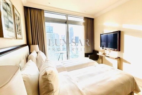 Apartment in The Address Residence Fountain Views, Downtown Dubai (Downtown Burj Dubai), Dubai 3 bedrooms, 207.8 sq.m. № 37335 - photo 8