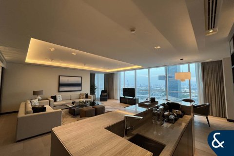 Apartment in Sheikh Zayed Road, Dubai 1 bedroom, 130 sq.m. № 76275 - photo 3