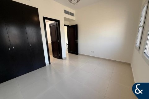 Townhouse in Dubai Land, Dubai 2 bedrooms, 141 sq.m. № 76259 - photo 9