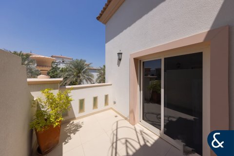 Townhouse in Fire, Jumeirah Golf Estates, Dubai 3 bedrooms, 267 sq.m. № 76262 - photo 14