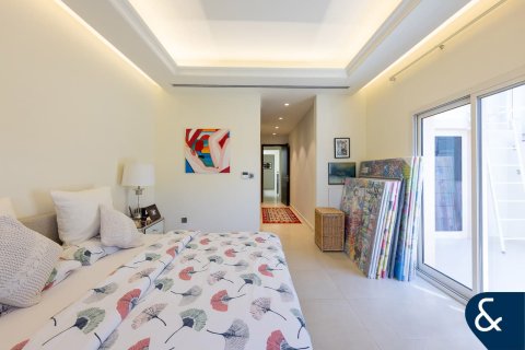 Townhouse in Fire, Jumeirah Golf Estates, Dubai 3 bedrooms, 267 sq.m. № 76262 - photo 12