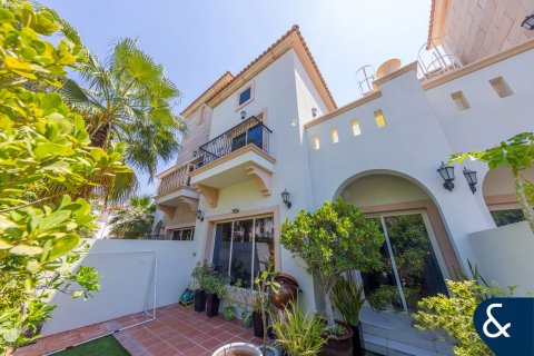 Townhouse in Fire, Jumeirah Golf Estates, Dubai 3 bedrooms, 267 sq.m. № 76262 - photo 20