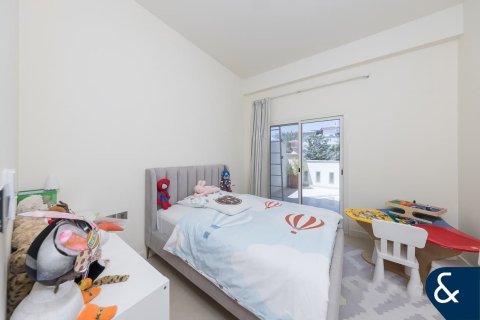 Townhouse in Fire, Jumeirah Golf Estates, Dubai 3 bedrooms, 267 sq.m. № 76262 - photo 10