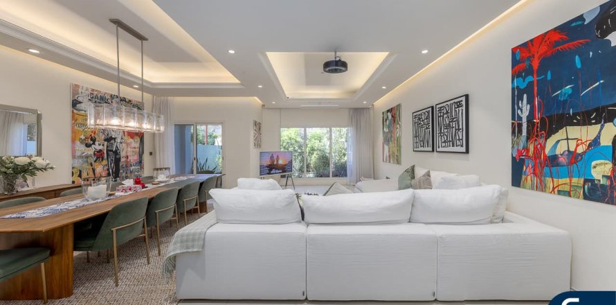 Townhouse in Fire, Jumeirah Golf Estates, Dubai 3 bedrooms, 267 sq.m. № 76262