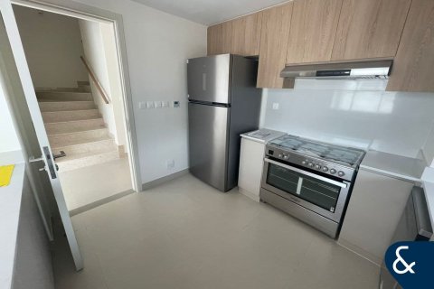 Villa en Dubai South (Dubai World Central), Dubai, 5 dormitorios, 602 m², № 76276 - foto 7