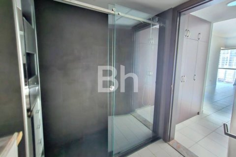 Снять в аренду квартиру в Дубай Марине, Дубай: 1 спальня, 89м², № 22886 - фото 11