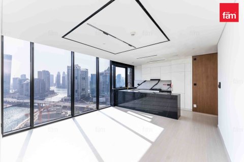 Apartamento en Business Bay, Dubai, 1 dormitorio, 67.9 m², № 118978 - foto 2