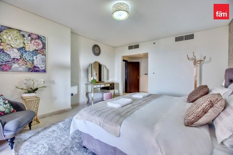 Appartement à Palm Jumeirah, Dubai, 2 chambres, 182.6 m², № 118984 - photo 4