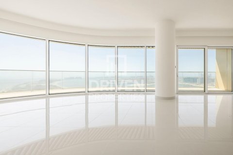 Apartment in EMAAR Beachfront, Dubai Harbour, Dubai 3 bedrooms, 227 sq.m. № 18803 - photo 4