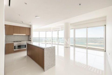 Apartment in EMAAR Beachfront, Dubai Harbour, Dubai 3 bedrooms, 227 sq.m. № 18803 - photo 6