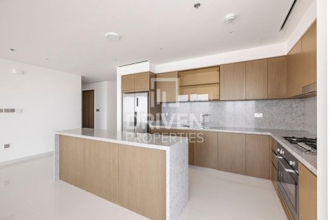 Apartment in EMAAR Beachfront, Dubai Harbour, Dubai 3 bedrooms, 227 sq.m. № 18803 - photo 10