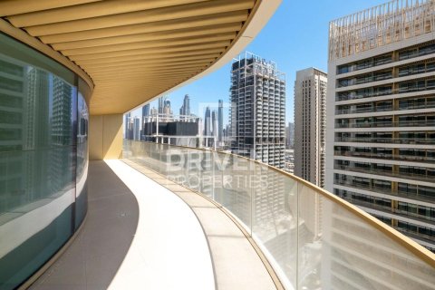 Apartment in EMAAR Beachfront, Dubai Harbour, Dubai 3 bedrooms, 227 sq.m. № 18803 - photo 1
