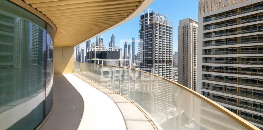 Apartment in EMAAR Beachfront, Dubai Harbour, Dubai 3 bedrooms, 227 sq.m. № 18803