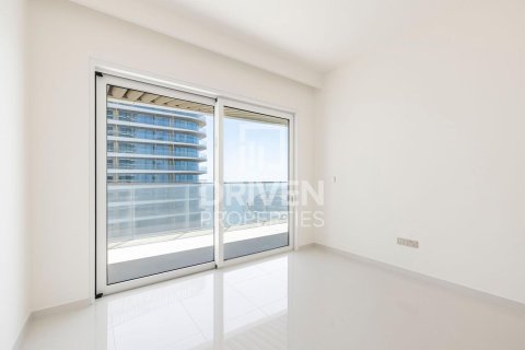 Apartment in EMAAR Beachfront, Dubai Harbour, Dubai 3 bedrooms, 227 sq.m. № 18803 - photo 15