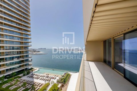 Купить квартиру в EMAAR Beachfront, Dubai Harbour, Дубай: 2 спальни, 154м², № 18804 - фото 2