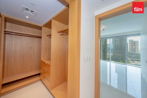 Apartment in Downtown Dubai (Downtown Burj Dubai), Dubai 2 bedrooms, 126.7 sq.m. № 133051 - photo 18