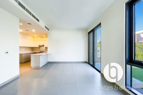 Villa in Dubai Hills Estate, Dubai 4 bedrooms, 229 sq.m. № 133050 - photo 21
