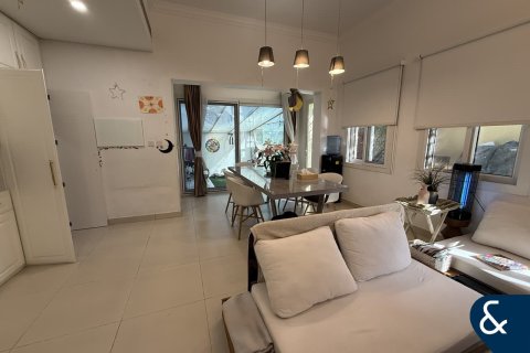 Villa in Dubai Land, Dubai 3 bedrooms, 213 sq.m. № 98834 - photo 4