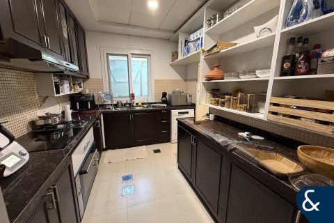 Villa in Dubai Land, Dubai 3 bedrooms, 213 sq.m. № 98834 - photo 6