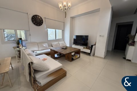 Villa in Dubai Land, Dubai 3 bedrooms, 213 sq.m. № 98834 - photo 3