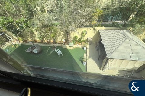 Villa in Dubai 4 bedrooms, 469 sq.m. № 98832 - photo 18