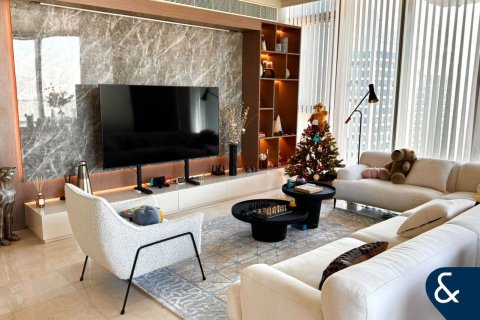 Apartment in Jumeirah Lake Towers, Dubai 3 bedrooms, 280 sq.m. № 98836 - photo 3