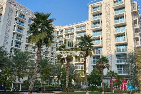 Apartment in Glitz, Dubai Studio City, Dubai 1 bedroom, 76 sq.m. № 15249 - photo 1