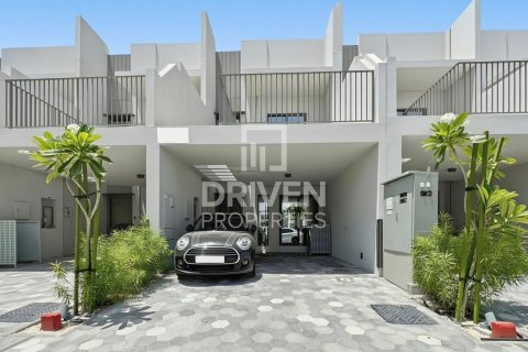 Adosado en Mohammed Bin Rashid City, Dubai, 2 dormitorios, 111.95 m², № 142672 - foto 10