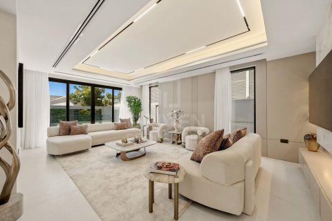 Villa à Jumeirah 3, Jumeirah, Dubai, 6 chambres, 544.69 m², № 142673 - photo 6