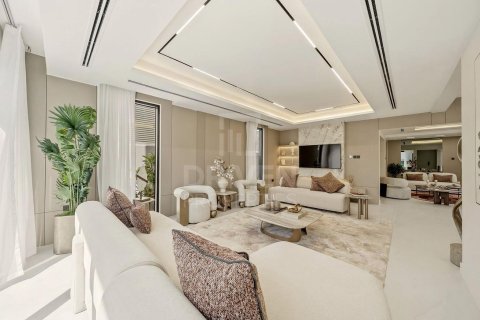 Villa à Jumeirah 3, Jumeirah, Dubai, 6 chambres, 544.69 m², № 142673 - photo 2
