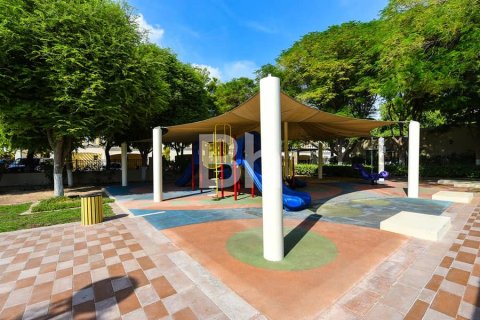 Снять в аренду виллу в Арабиан Ранчес, Дубай: 2 спальни, 173м², № 57109 - фото 2