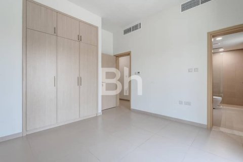 Снять в аренду виллу в Dubai Land, Дубай: 4 спальни, 400м², № 57123 - фото 18
