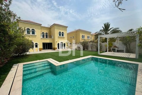 Villa à Jumeirah Park, Dubai, 5 chambres, 910 m², № 57121 - photo 1