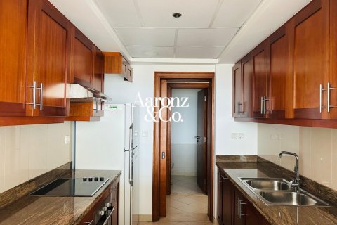 Apartment in The Views, Dubai 1 bedroom, 92 sq.m. № 108776 - photo 3