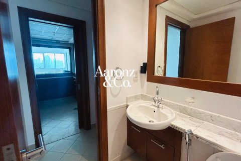Apartment in The Views, Dubai 1 bedroom, 92 sq.m. № 108776 - photo 14