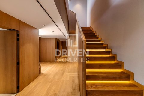 Villa in Jumeirah Bay Island, Jumeirah, Dubai 5 bedrooms, 468.51 sq.m. № 127909 - photo 4