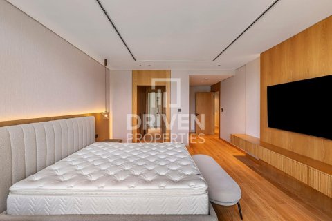 Villa in Jumeirah Bay Island, Jumeirah, Dubai 5 bedrooms, 468.51 sq.m. № 127909 - photo 12