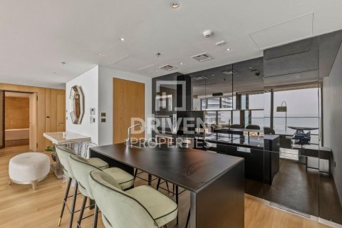 Снять в аренду квартиру в Jumeirah Bay Island, Джумейра, Дубай: 1 спальня, 150.41м², № 127915 - фото 10