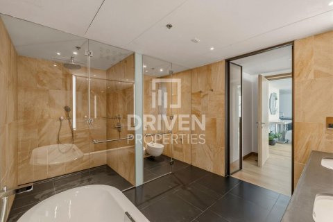 Снять в аренду квартиру в Jumeirah Bay Island, Джумейра, Дубай: 1 спальня, 150.41м², № 127915 - фото 24