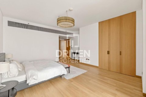 Снять в аренду квартиру в Jumeirah Bay Island, Джумейра, Дубай: 1 спальня, 150.41м², № 127915 - фото 21