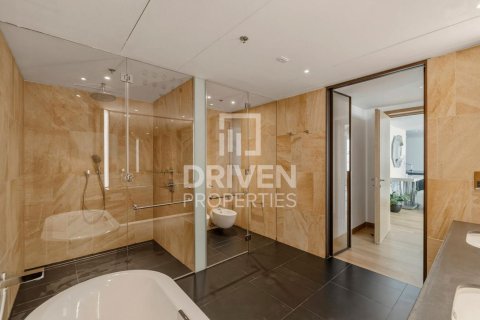 Снять в аренду квартиру в Jumeirah Bay Island, Джумейра, Дубай: 1 спальня, 150.41м², № 127915 - фото 26