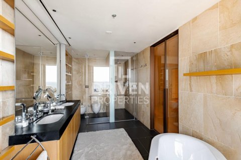 Apartment in Jumeirah Bay Island, Jumeirah, Dubai 2 bedrooms, 208.57 sq.m. № 127910 - photo 9