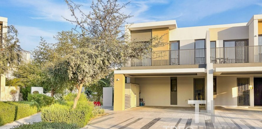 Townhouse in Tilal Al Ghaf, Dubai 4 bedrooms, 219 sq.m. № 16795